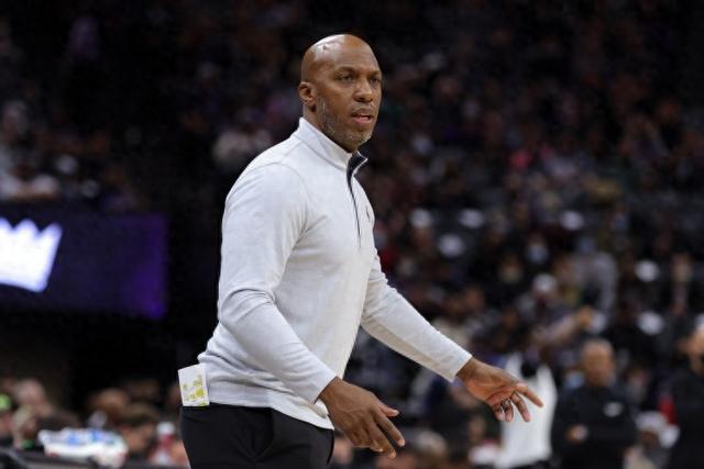 路易斯-迪亚斯未来不明朗，巴黎及巴萨有意引进他